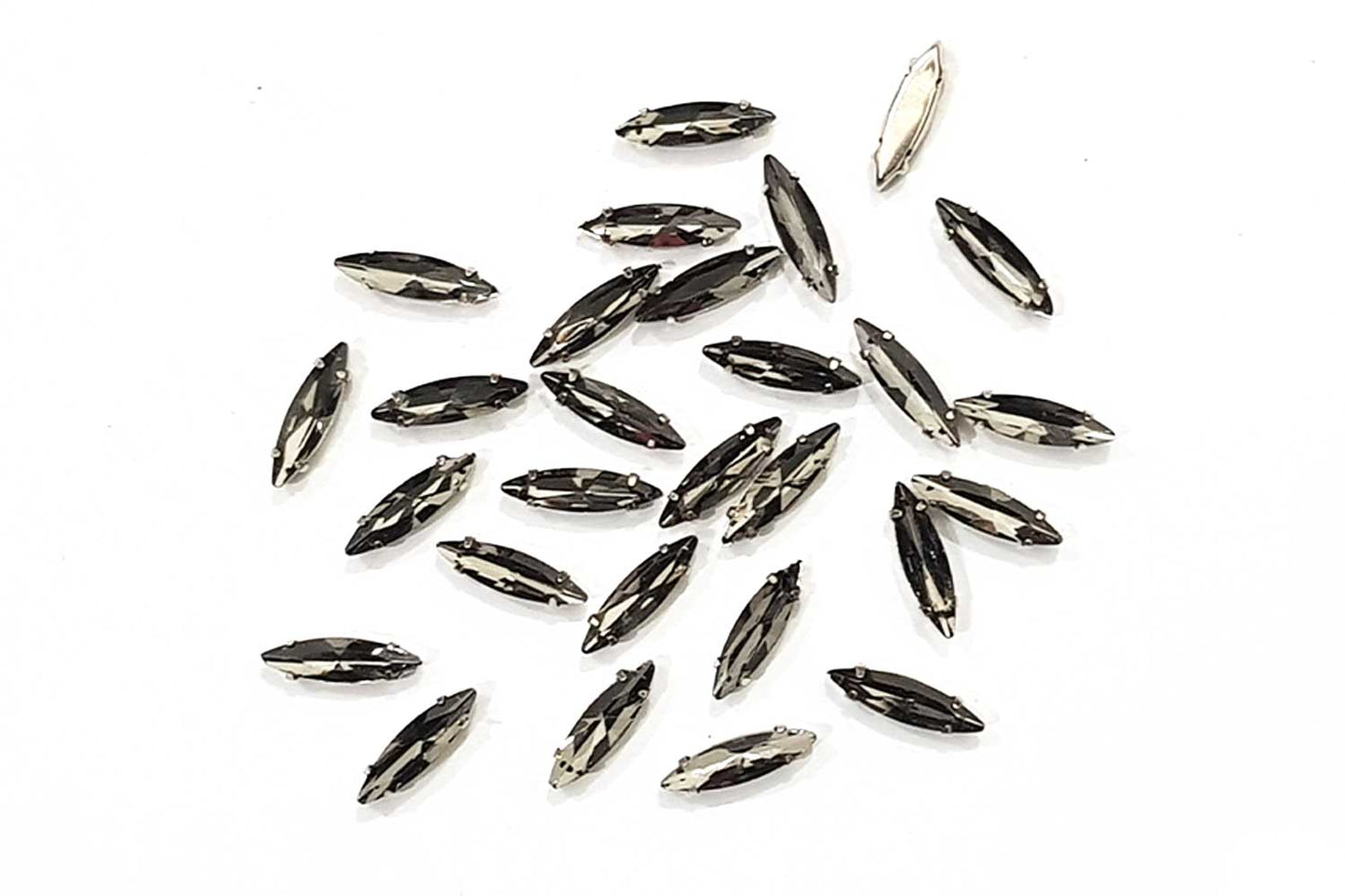 Boat Kishti Eye Shape Sew on Crystal Glass Stones with Clip Frame