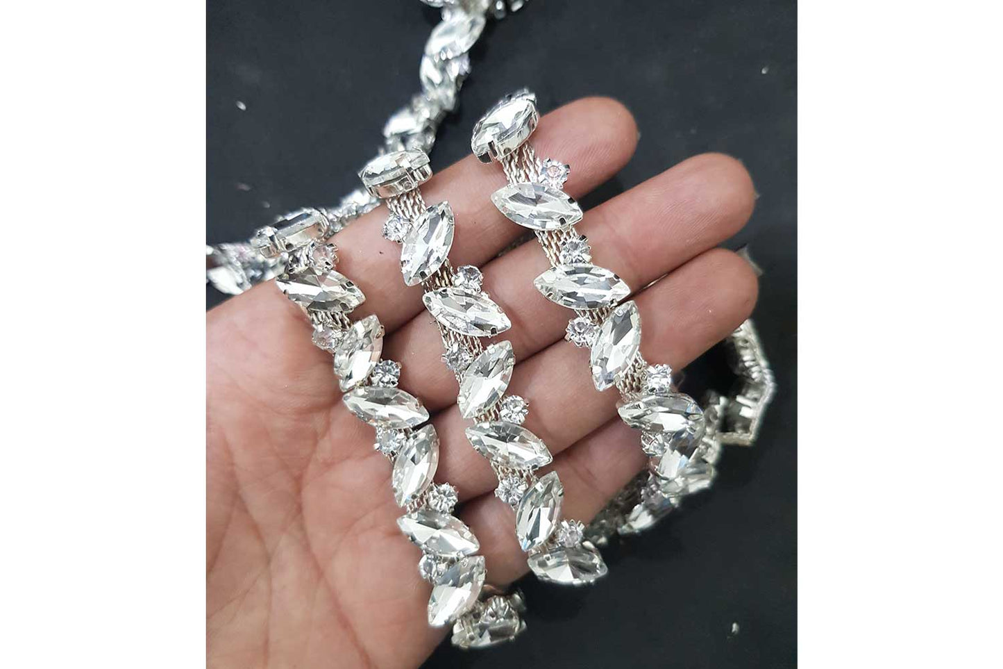 Crystal Rhinestone Close Trim Cup Chain Bulk Rhinestone Flexible Claw Chain Applique for Craft Jewelry Making - 1 Meter